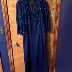 Elegant Navy Long Sleeve Lace Dress
